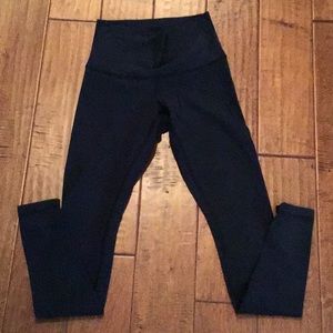 Lululemon navy Wunder Under tights (6)